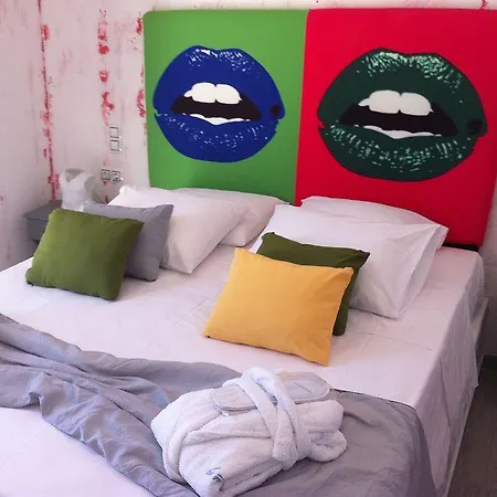 Hotel White House 2*